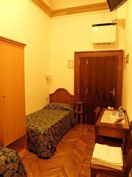 Hotel Alla Fava 2*